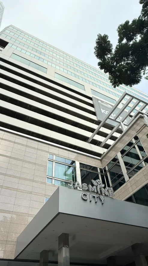 タイ現地法人が入居するJASMINE CITYビルの外観